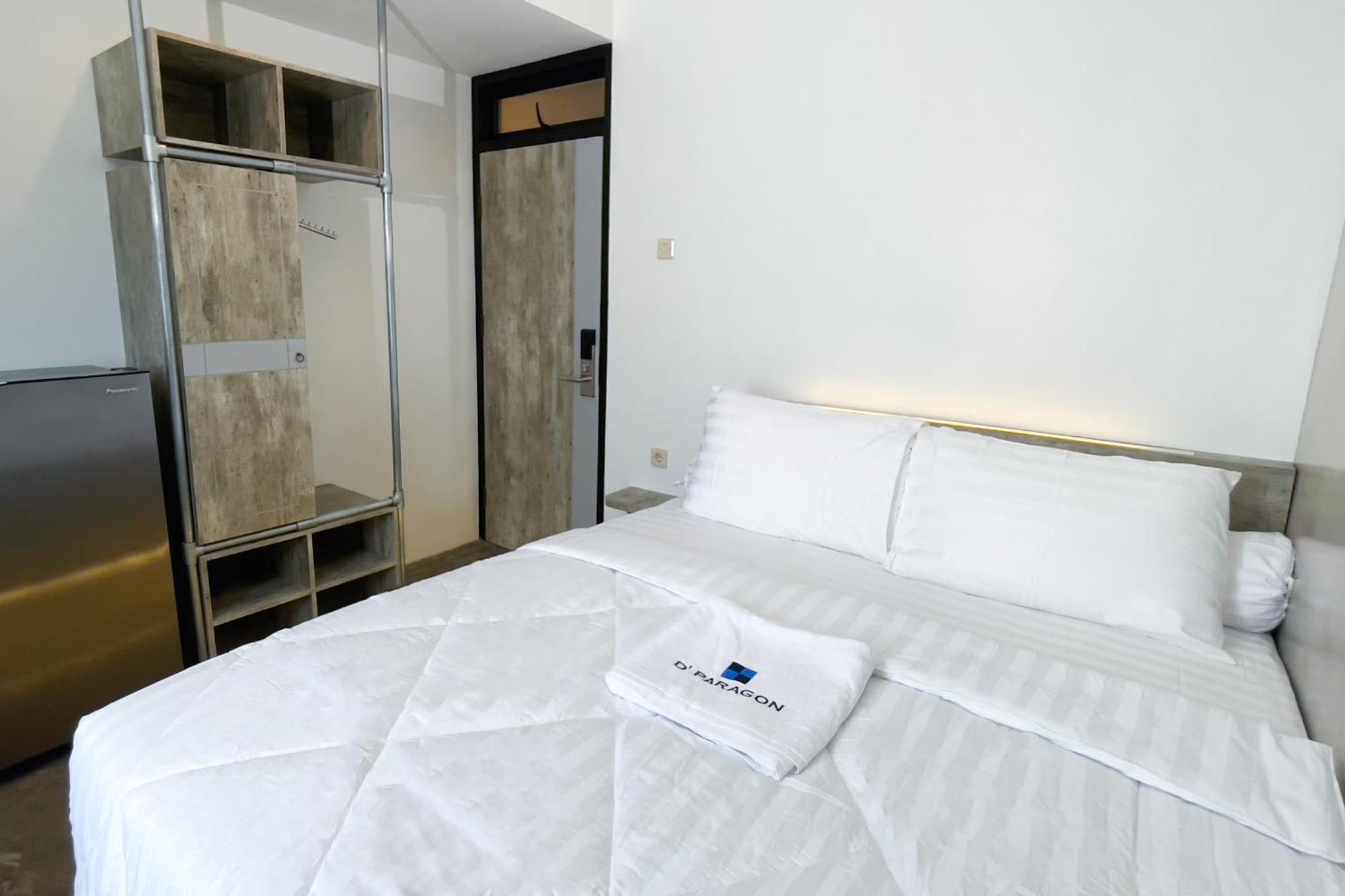Dparagon Senopati Jakarta Bagian luar foto